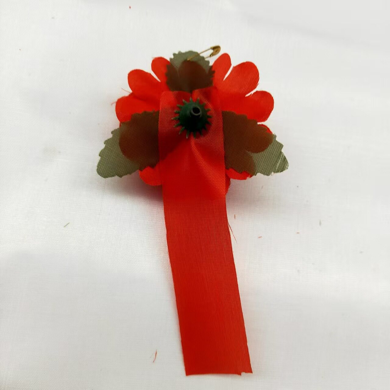 殡葬用品 红色中号胸花 追悼会白事用品厂家