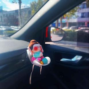 佛小伴车载挂件2024新款汽车后视镜创意毛绒玩具玩偶平安车内装饰