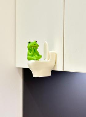 【厕所搭子】马桶青蛙摆件桌面可爱卫生间装饰品改造房间的小物件