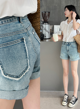 浅蓝色高腰薄款毛边牛仔短裤女2025夏季新款显瘦卷边a字热裤女