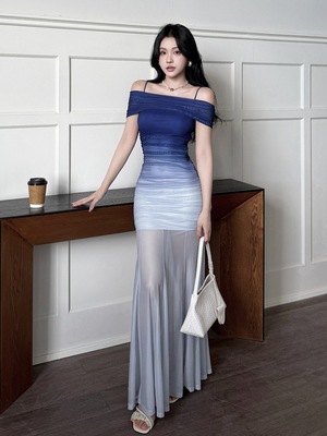 Sexy solid color halter dress性感一字肩露背连衣裙