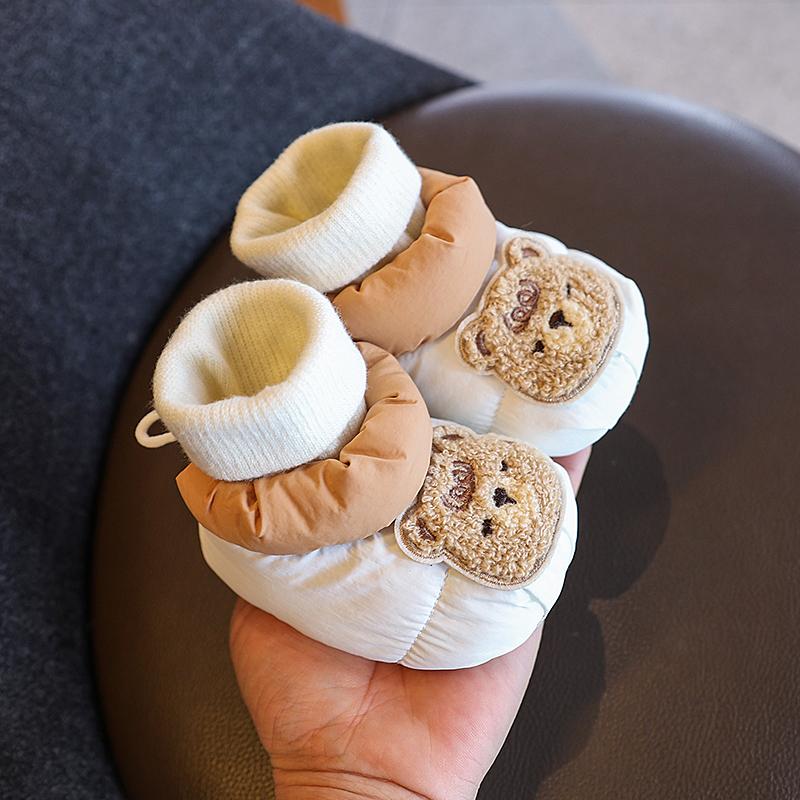 不掉0-1岁软底保暖步前鞋秋冬