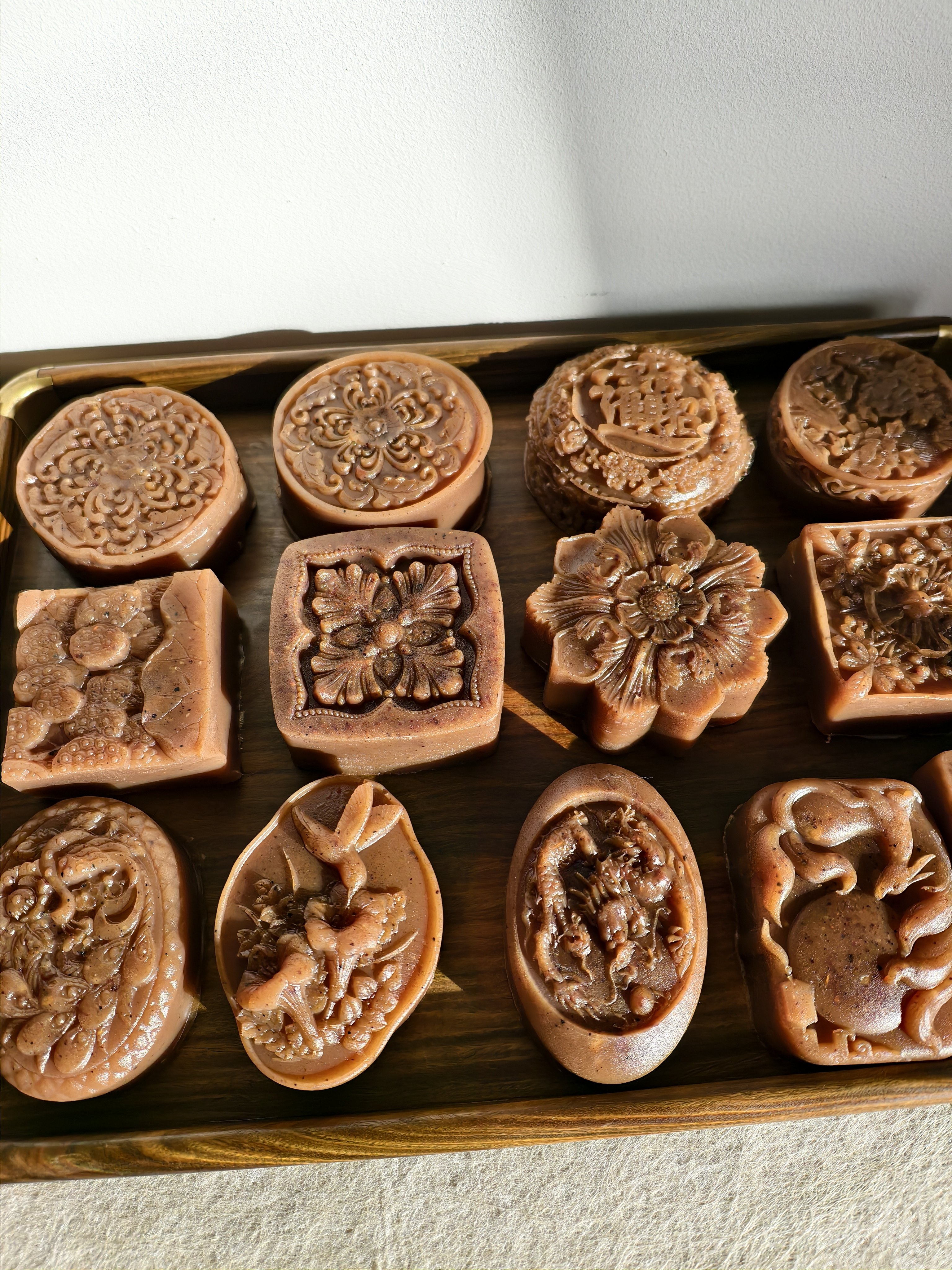 《檀香精油与乳香洁面嫩肤皂》古法手作草药热制补水去黄光滑皮肤