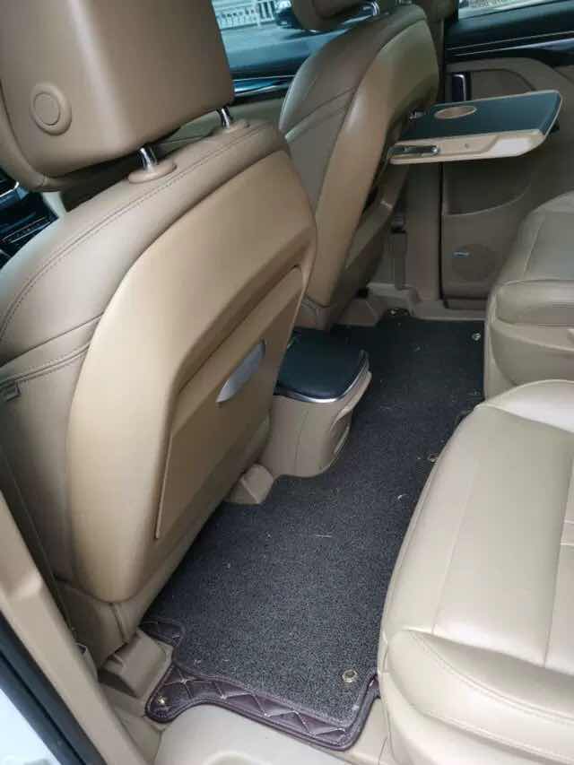 F150陆巡途乐奔驰艾力绅威霆V260后排小桌子GM8改装GL8折叠小桌板