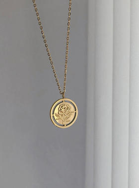 饰品 法式立体花朵镂空玫瑰花项链中款叠戴饰品 钛钢