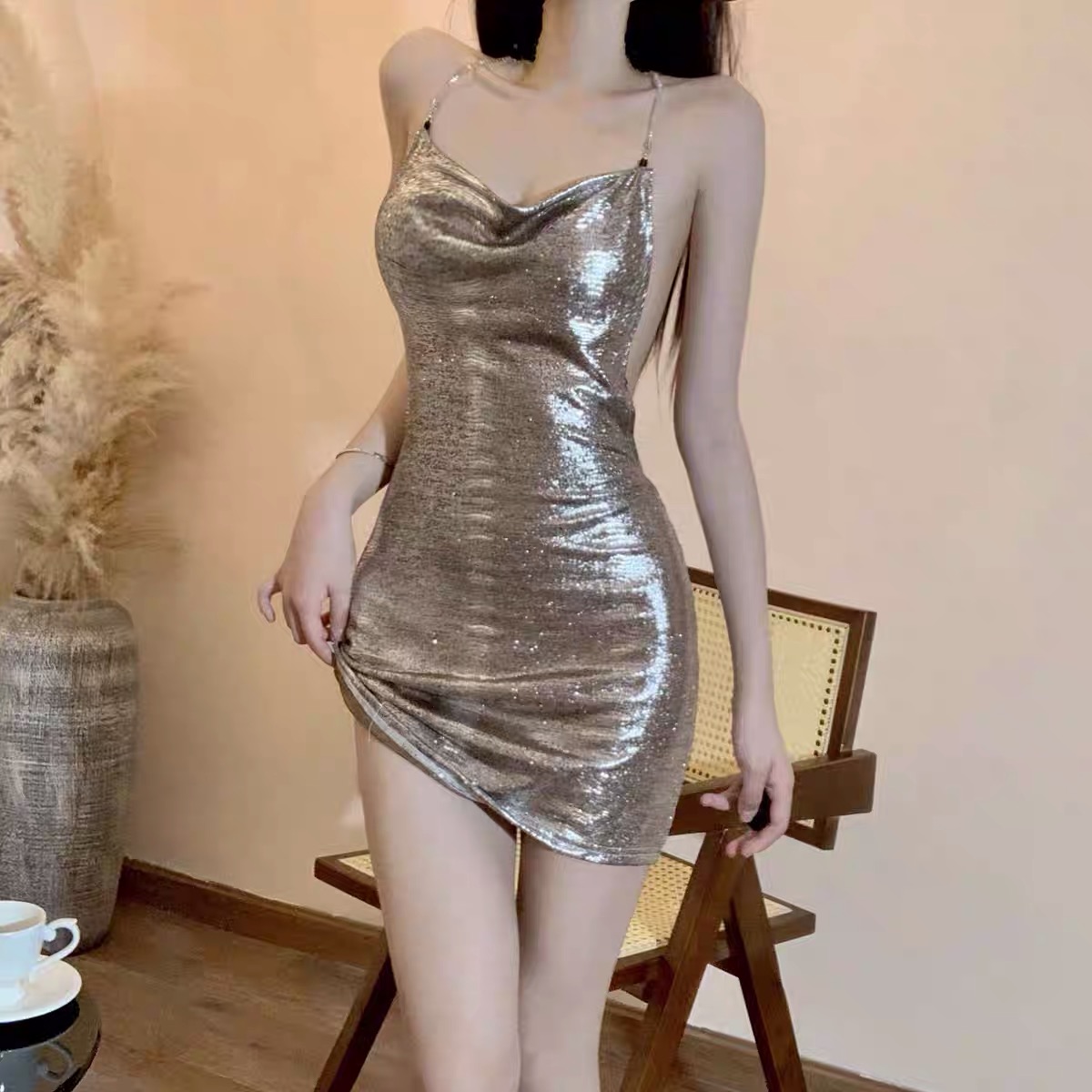 banana吊带露背cosplay礼服酒会名媛bling二次元七了个三iosgirl