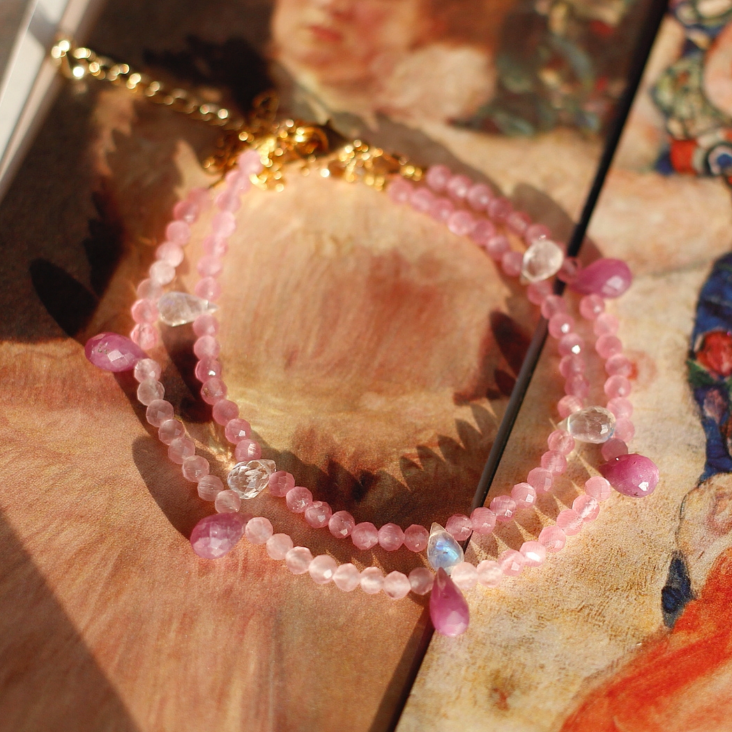 6/7六七月诞生辰石红宝石粉猫眼石英月光石14k注金旺桃花原创手链