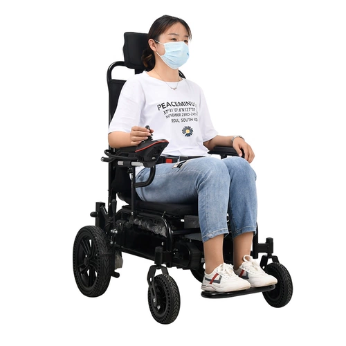 Поднимая лестницу по инвалидным коляскам Старик Старик Умный вверх и вниз по лестнице скалолаза