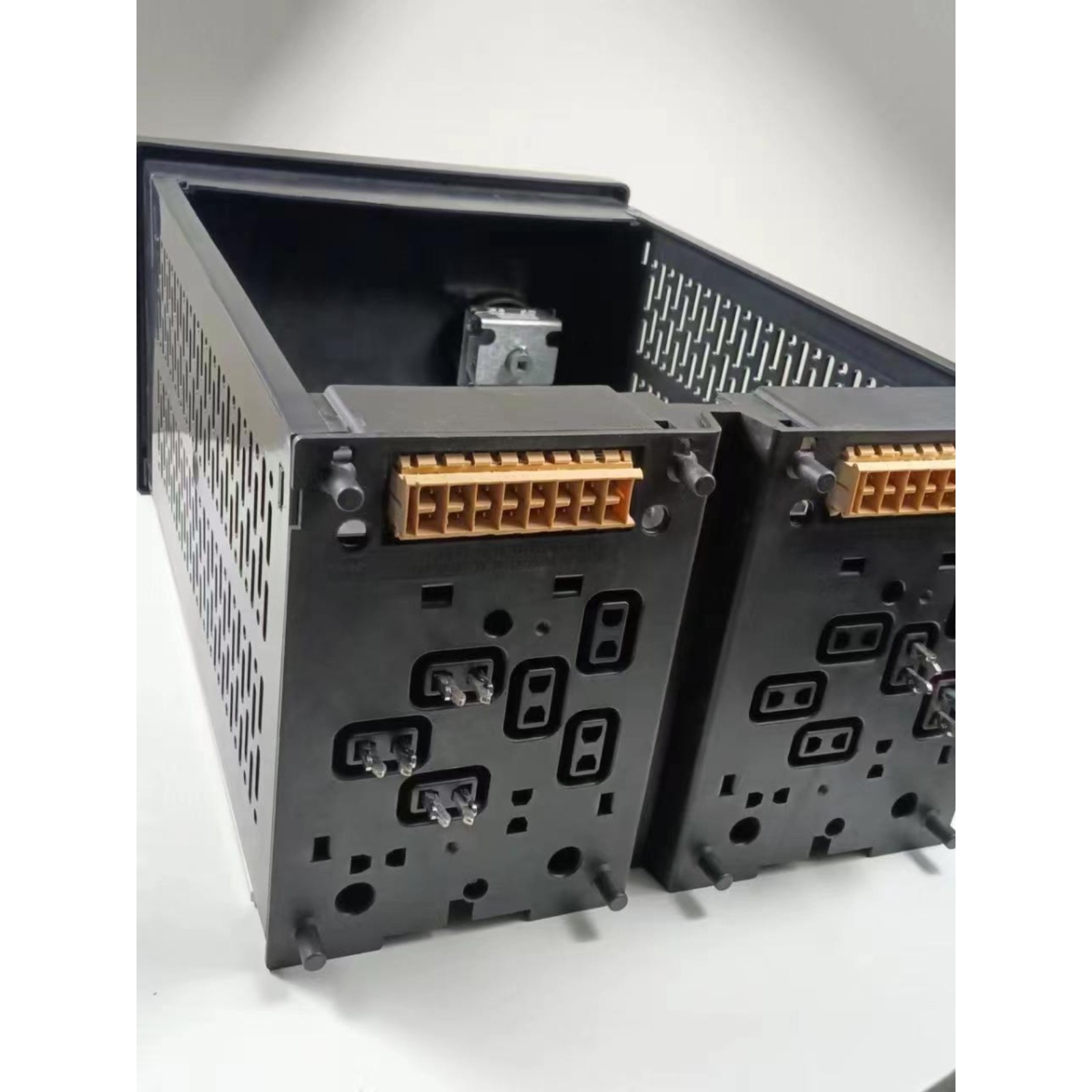 MNS 低压成套开关柜专用8E/2抽屉8E/2插件后板 GLBS20052R263A32A