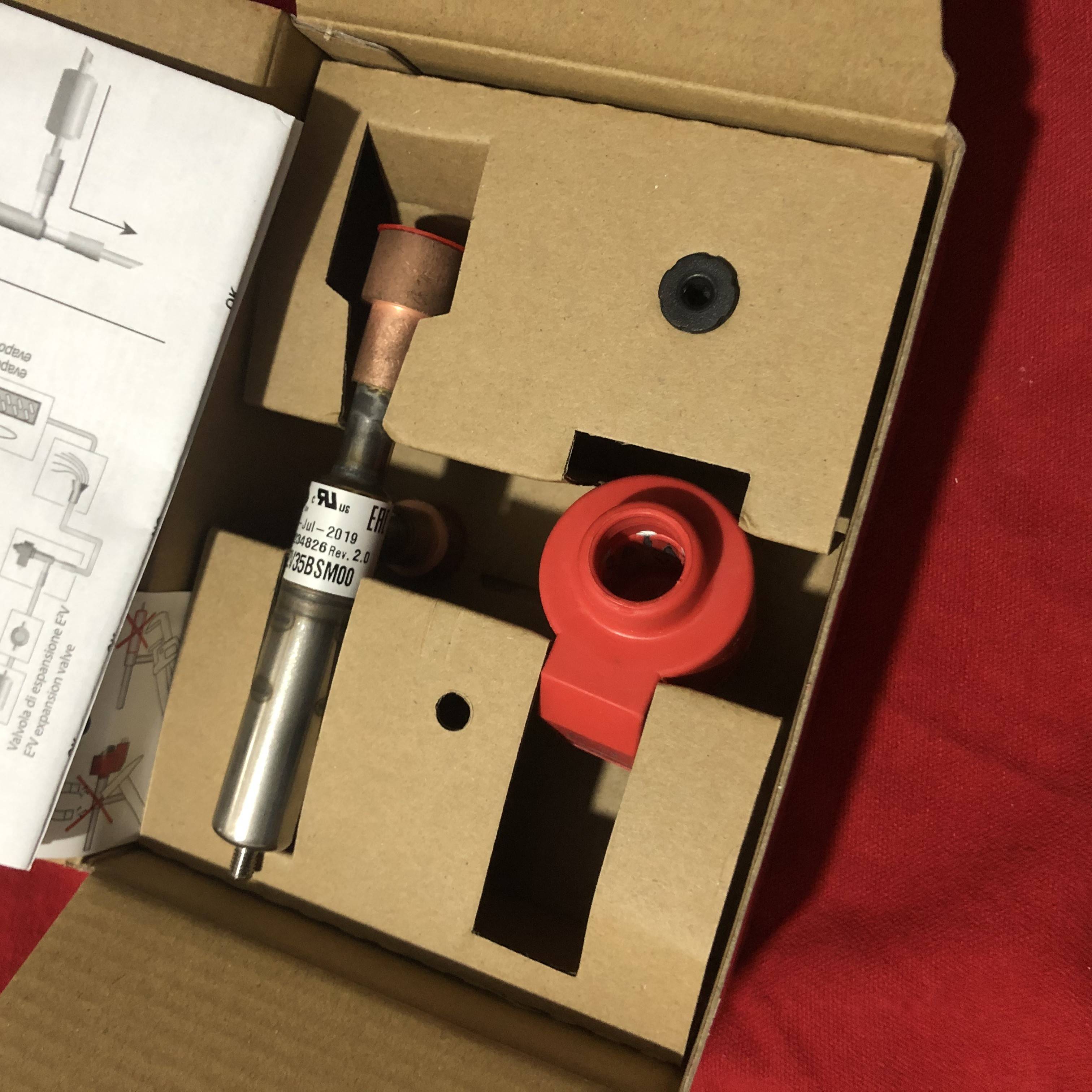 意大利卡乐电子膨胀阀CAREL E2V E2V35BSM00