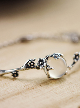 原创镶嵌玉髓纯银手链送朋友礼物