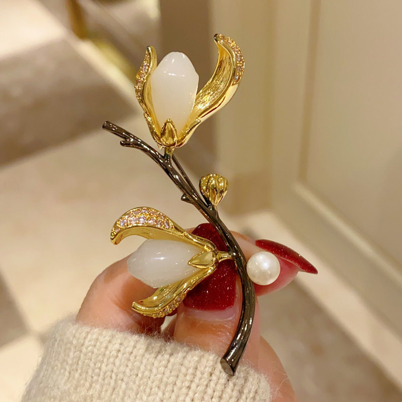 复古中国风仿玉髓玉兰花胸针