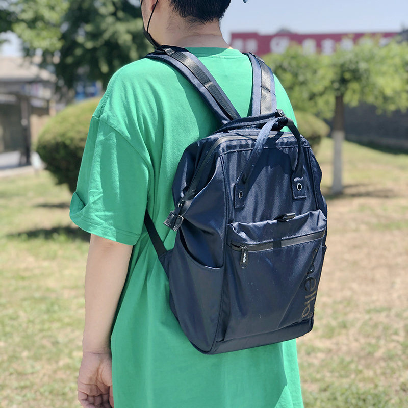 全防水可保护电脑有隔层牢固耐用