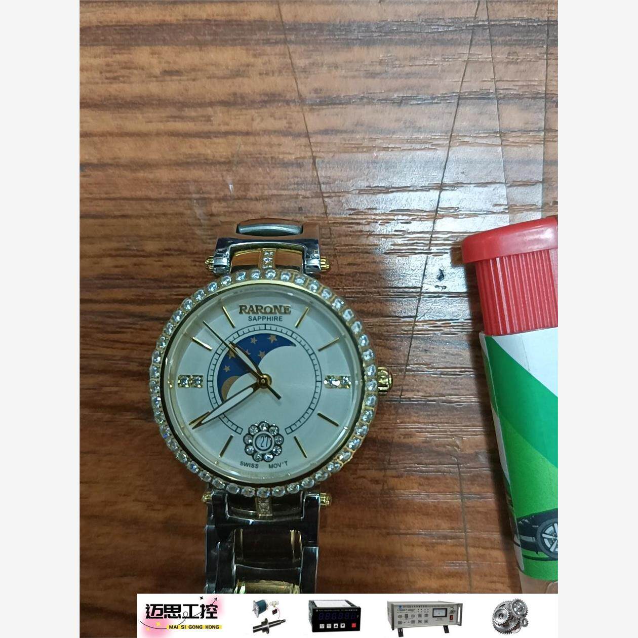 议价商品~雷诺腕表,孩子的舅舅给买的生日礼物,孩子不愿意带,