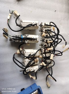 MSMA042P1E MSMA022C1S 伺服小电机二 议价