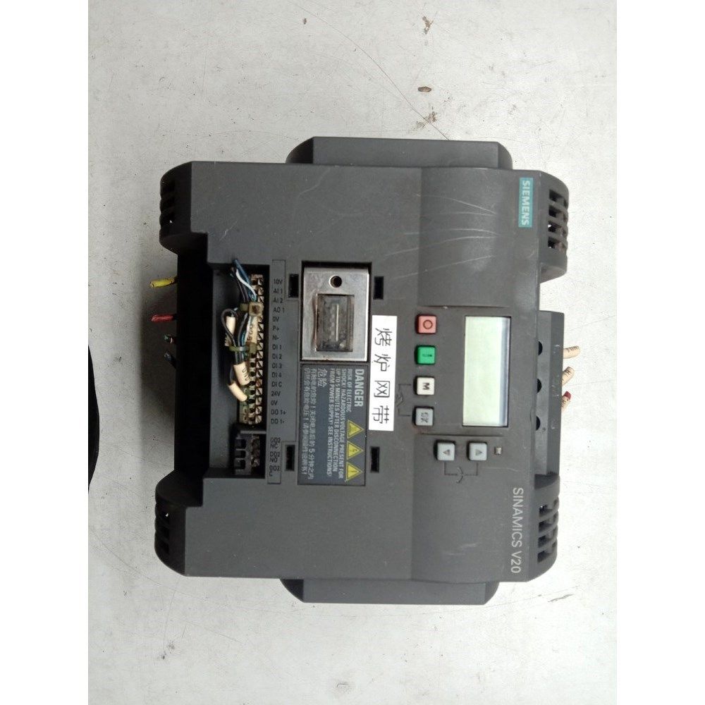 V20变频器 5.5KW 380V 成色如图实物拍 议价