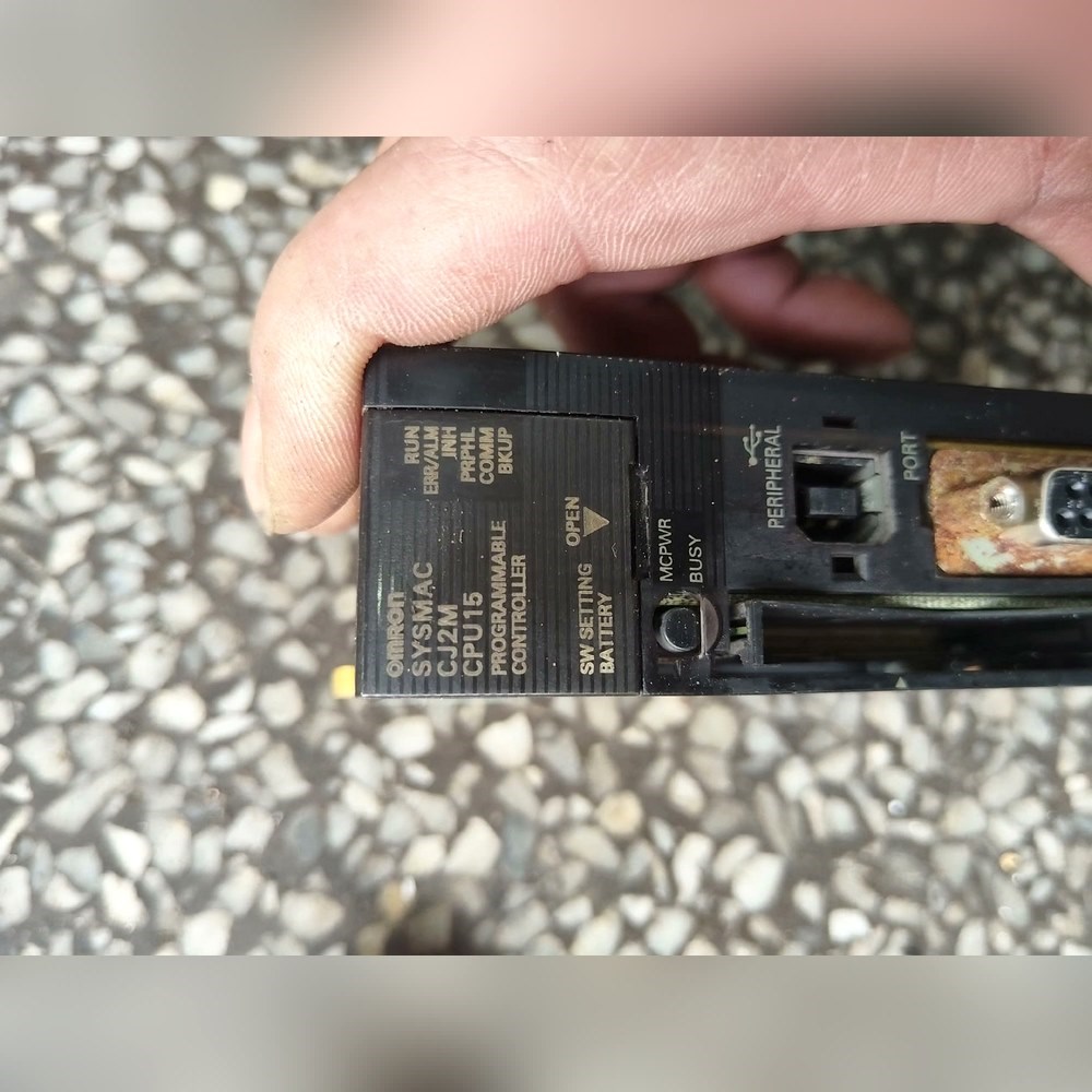 CJ2M-CPU15原装CPU实物图 议价