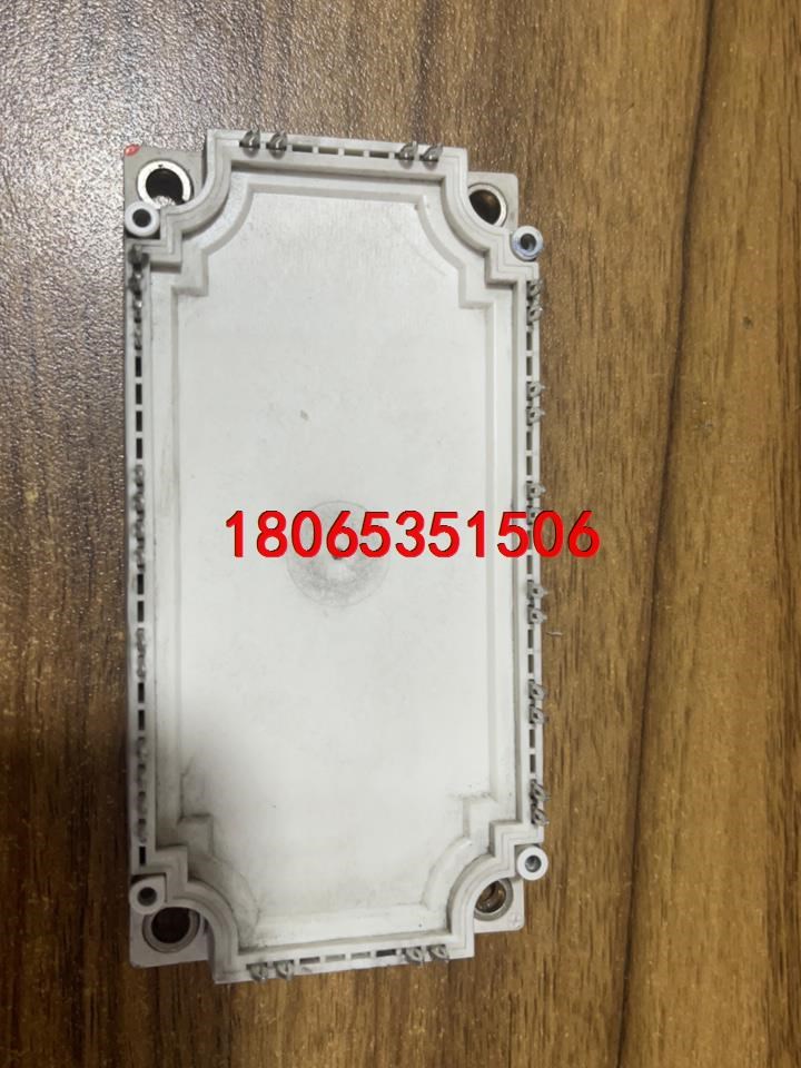 IFS100B12N3E4P-B11 模块  实物拍