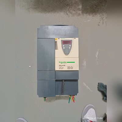 施耐德变频器ATV61FHD15N4Z功率15KW拆 议价