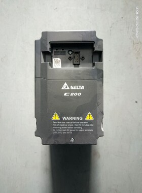 变频器2.2kw三相输入VFD022CB43A-20二 议价