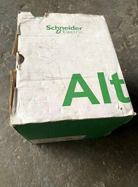 ATV310HU30N4E 未使用过的机器 没有了 议价