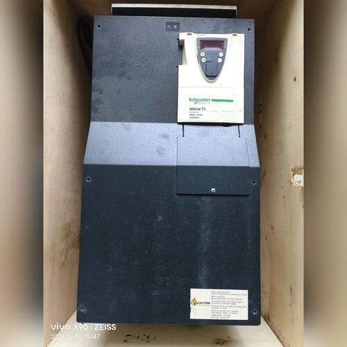 施耐德变频器ATV71HD45N4Z45KW-60HP3 议价