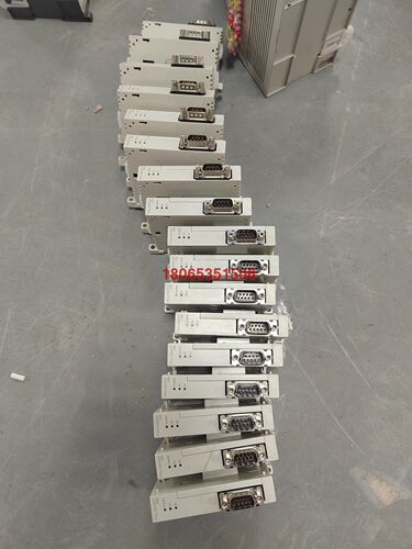 三菱模块FX3U-232ADP-MB,,成色如图,功