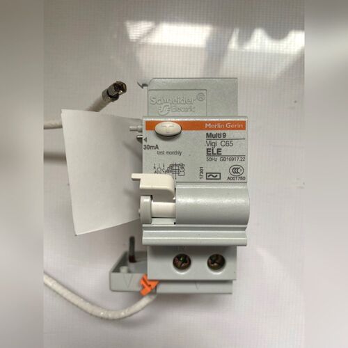 原装施耐德merlin gerin C65漏电附件Vig 议价