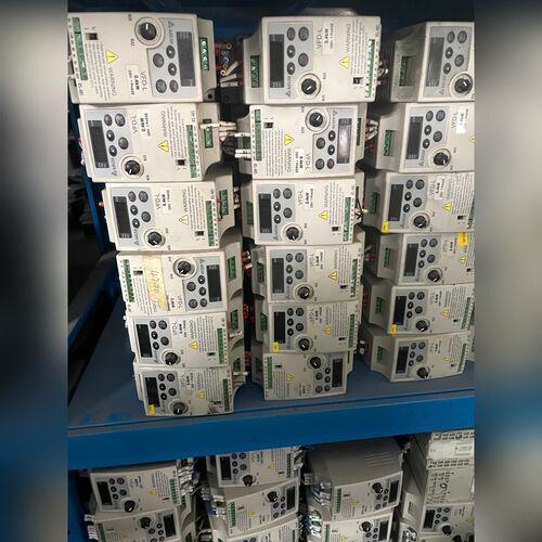 原装变频器VFD004L21A测试好0.4KW 23 议价