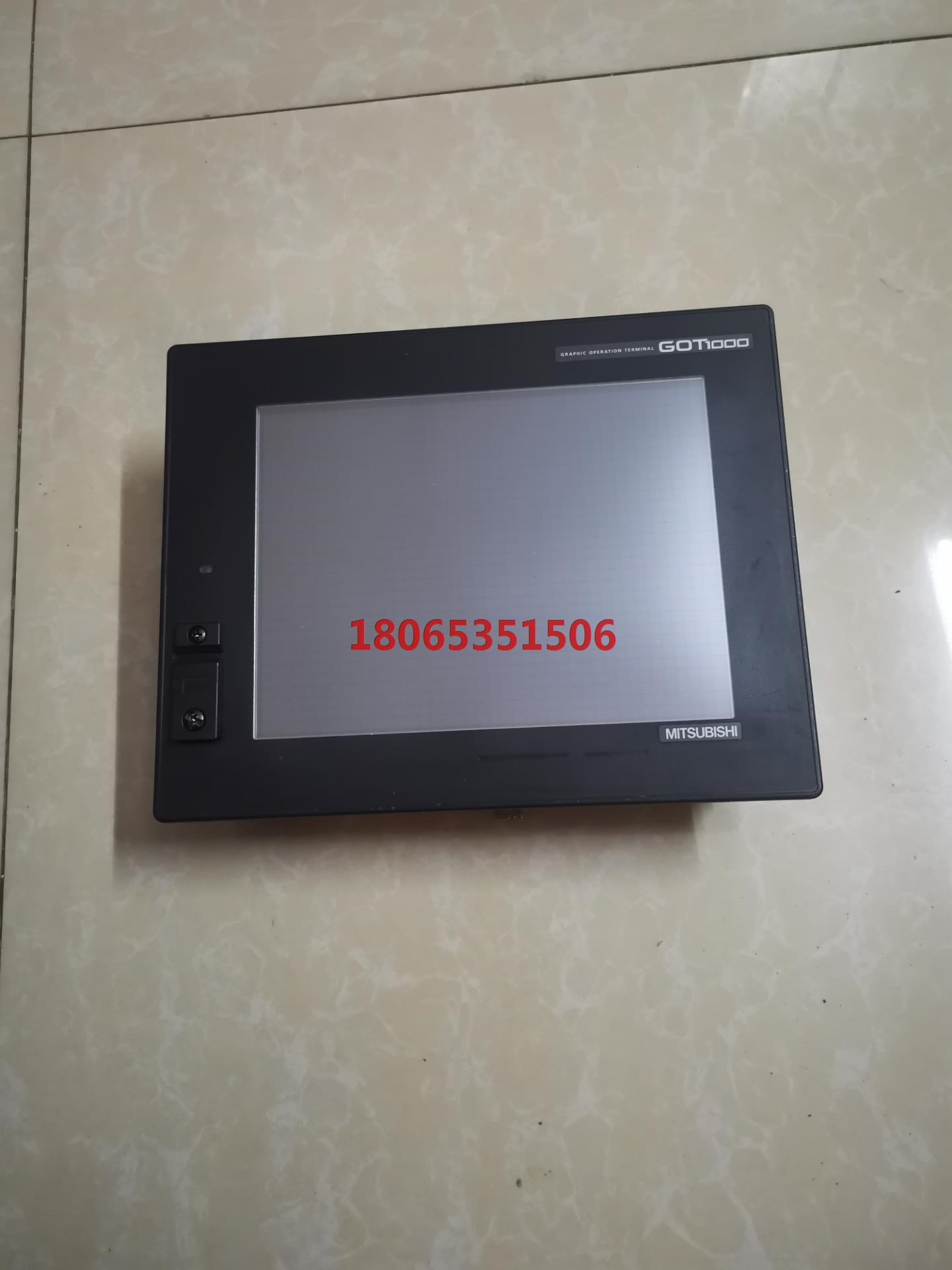 三菱触摸屏GT1562-VNBD/GT15-QBUS