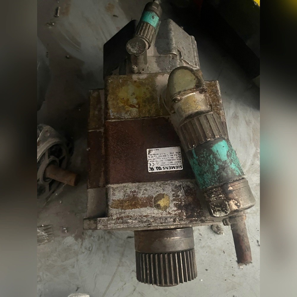 1FK6101-8AF71-1AG2 现货一个 电机 议价