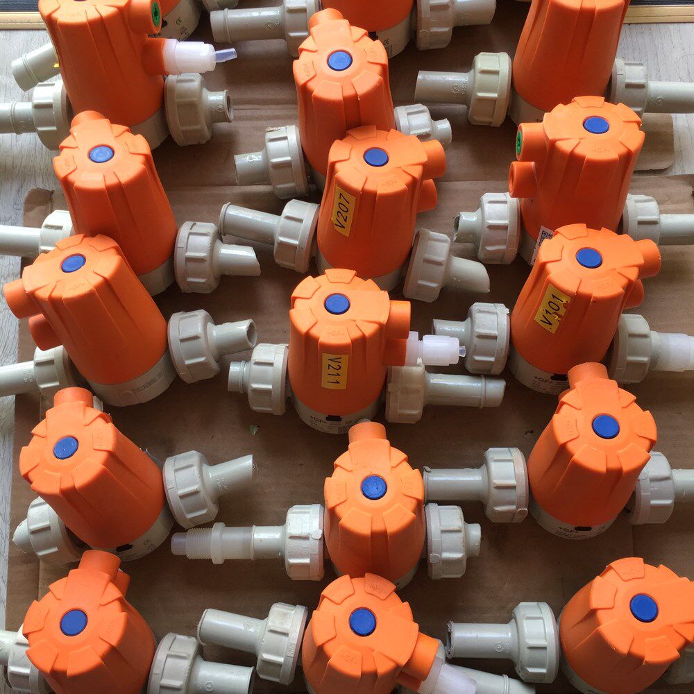 +GF+气动隔膜阀d20DN15 PP-H 成色如 议价