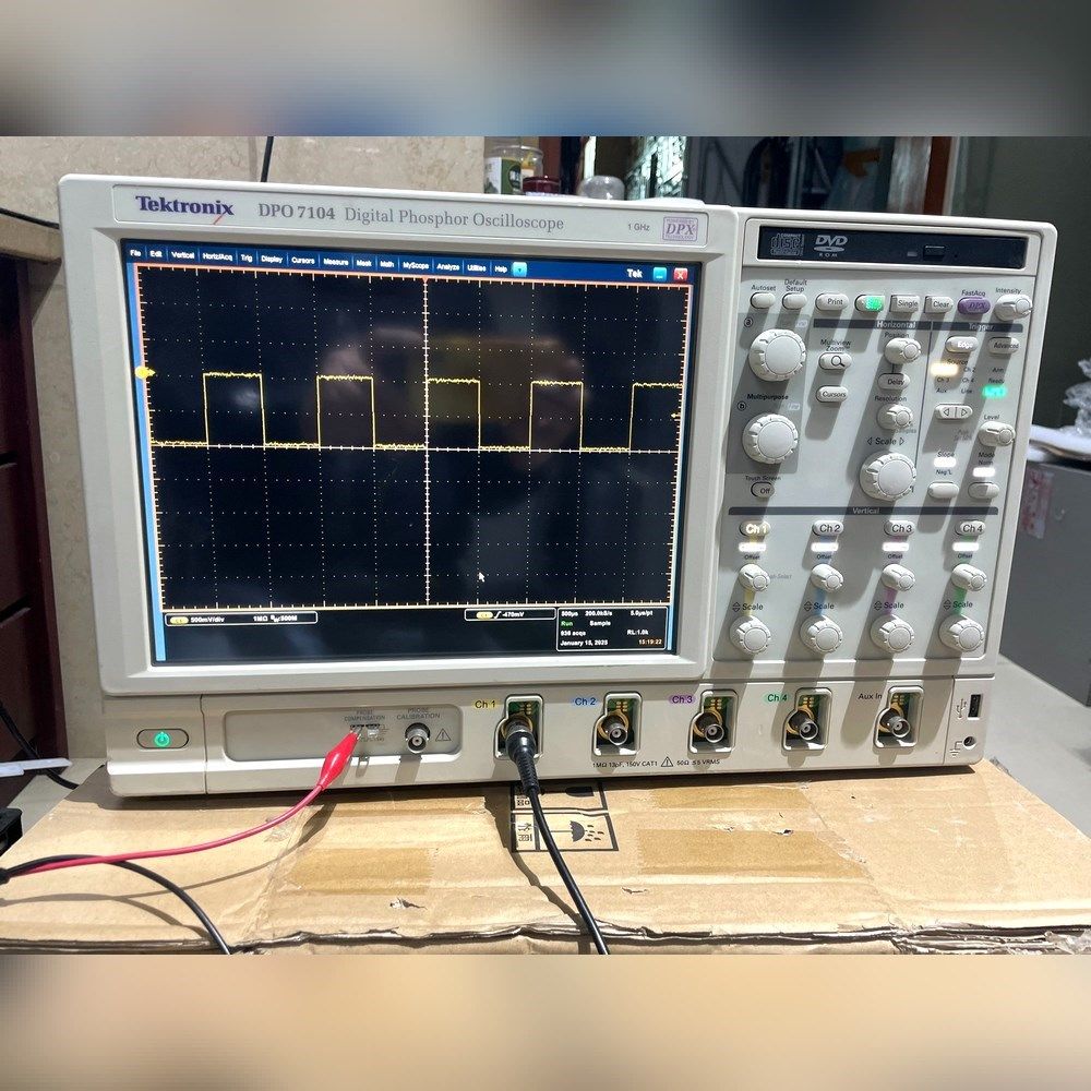泰克DPO7104示波器带宽1GHz开机自检正常 议价