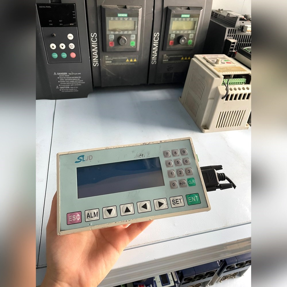 文本显示器MD224L-V1.0成色如图功能完 议价