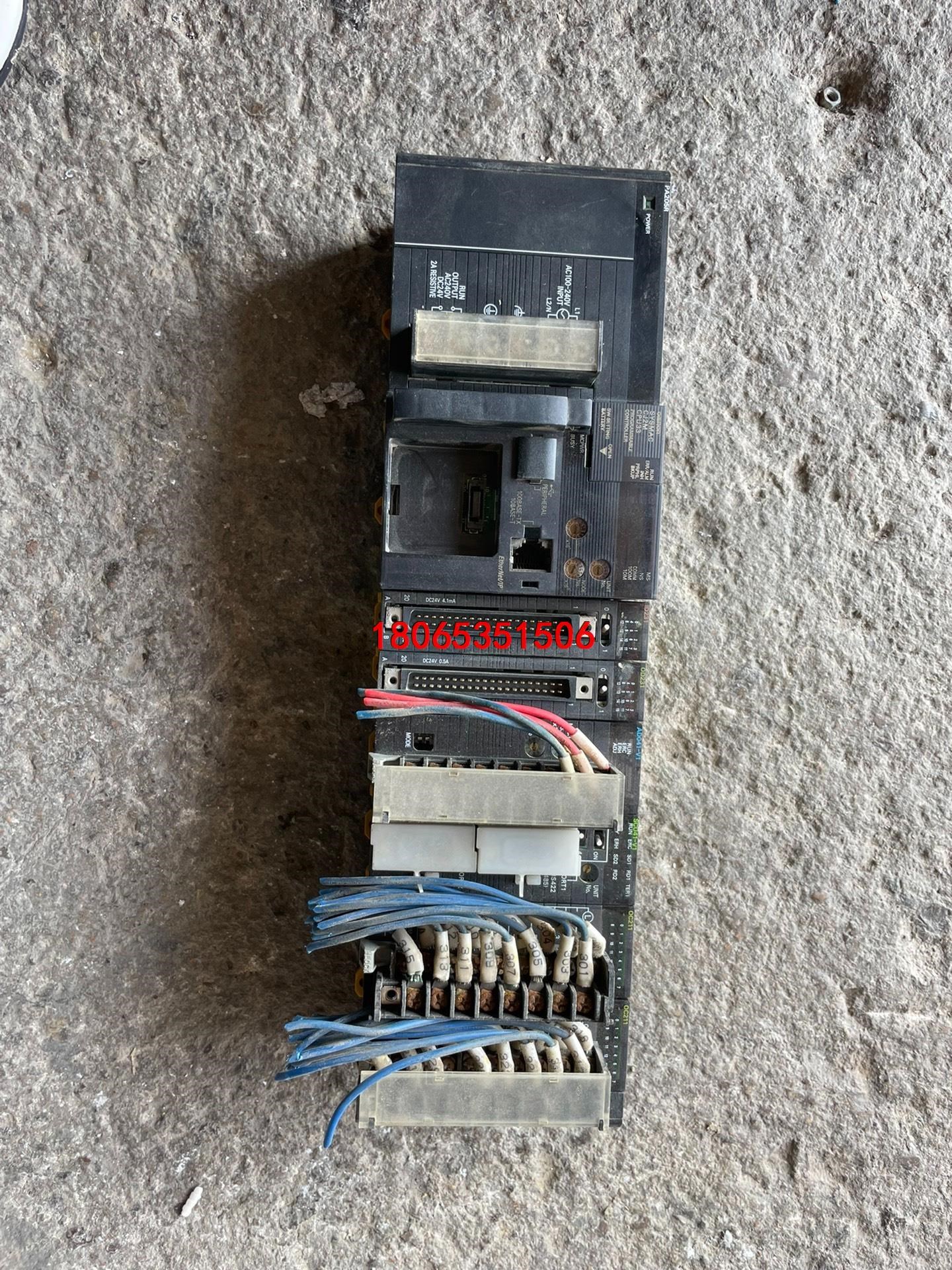 欧姆龙PLC cPU33一片  ID231一片 OD