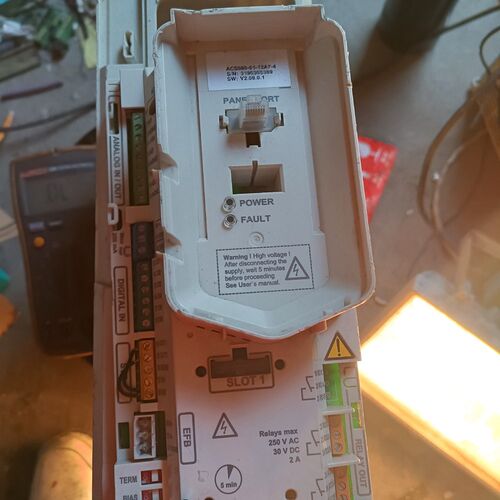 CCU-23-SABB580变频器主板ACS580-0 议价