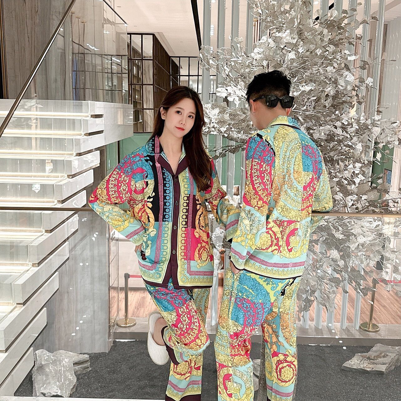 巴洛克花卉丝绸情侣睡衣套装