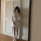 倪拉______文艺清冷感 原生棉麻质地 百褶连衣裙