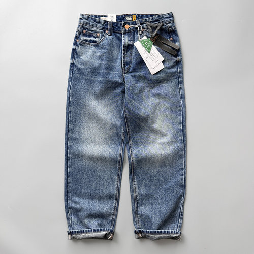 冬季加厚微宽松直筒牛仔裤男