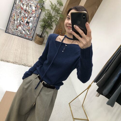 2026秋季新款独特漂亮显瘦针织衫女装飘带不对称荡领气质羊毛上衣