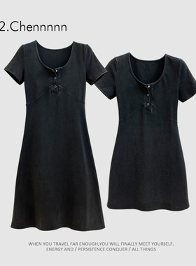 YH2.Chennnnn小宸家 雪花工艺魔法小黑裙 收腰显瘦方领短袖连衣裙