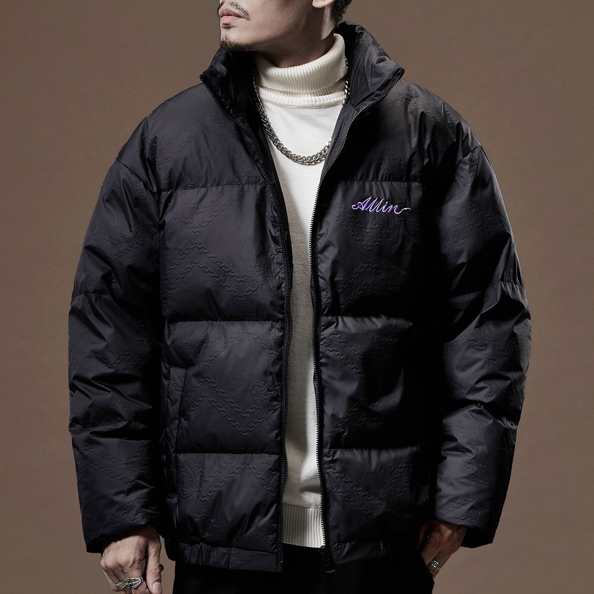 高端字母刺绣潮牌短款羽绒