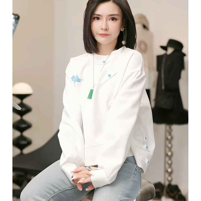 新中式时尚减龄女装2024早秋卫衣女国风盘扣旗袍元素刺绣套头上衣