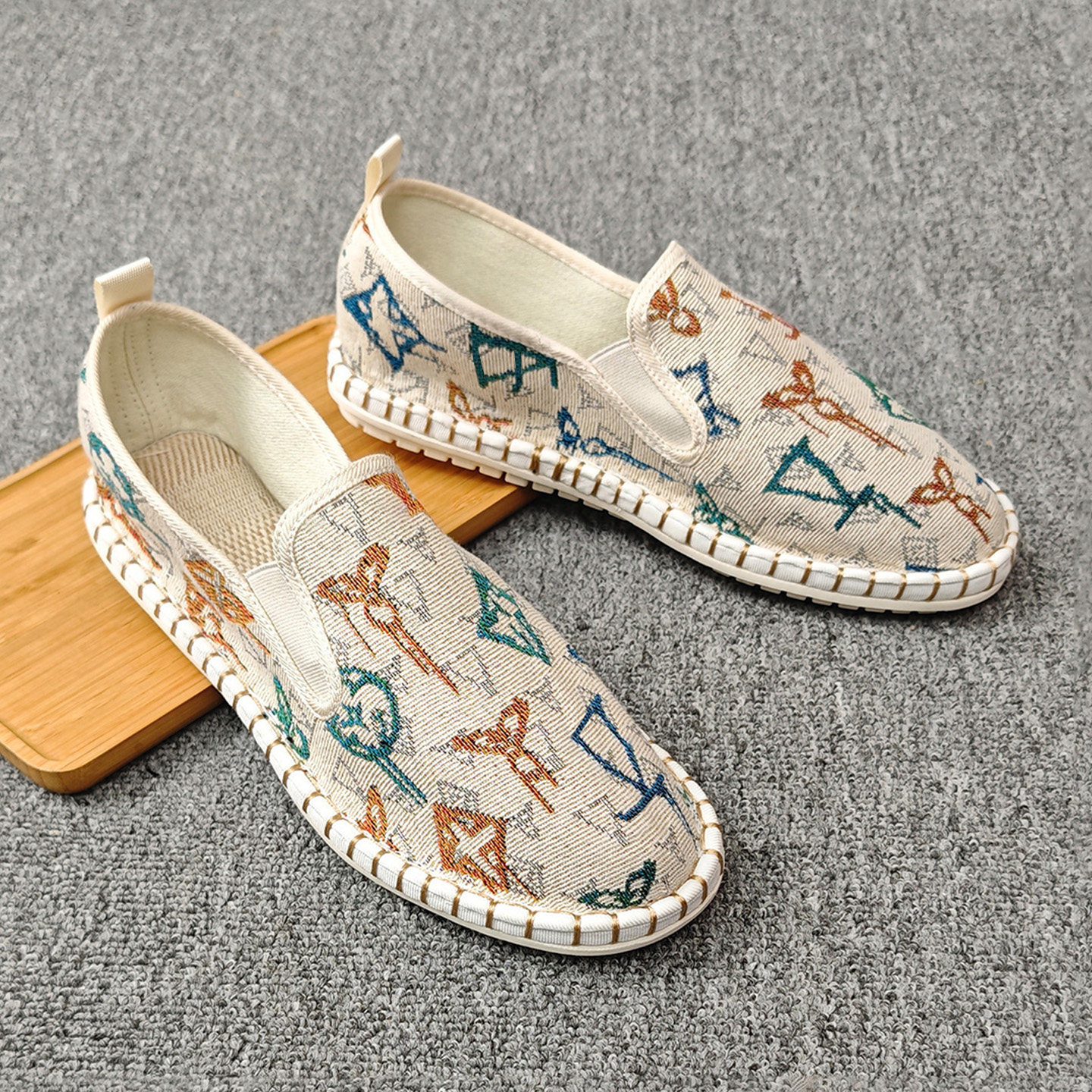 老北京布鞋男款2026新款夏季透气软底工作一脚蹬工地亚麻手工布鞋