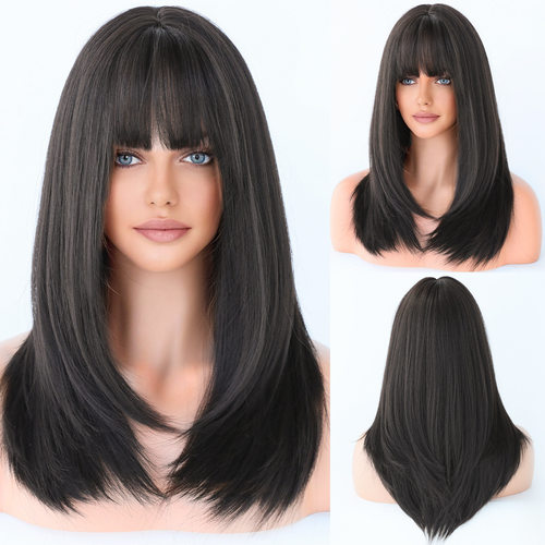 Shoulder-length Women's Medium-length Straight Hair With Inn