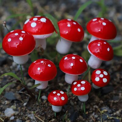 20Pcs Artificial Mini Resin Mushroom Miniatures Fairy Garden