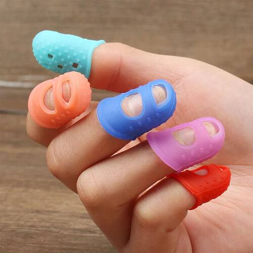 5pcs/Lot Multifunctional Silicone Thimbles Hollowed Out Brea