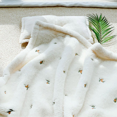 Korean Bear Olive Embroidery Baby Blanket Throws Coral Fleec