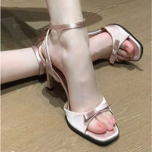 绝美版~巨好看不累脚高跟鞋配裙子蝴蝶结露趾方头细跟凉鞋女夏季