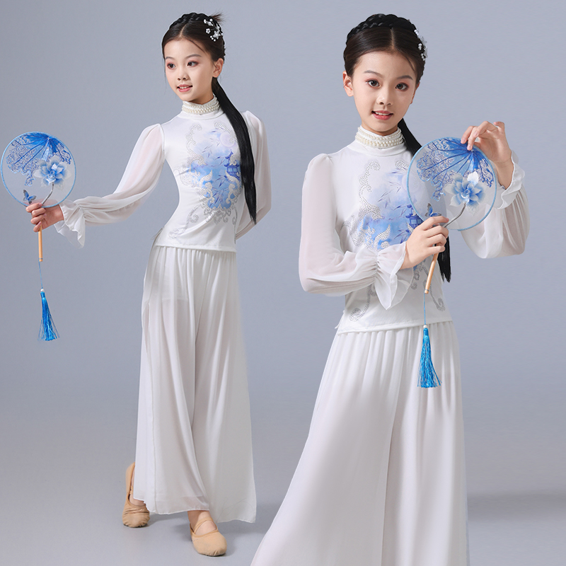 曹州佐诗曼女古风青花瓷金晨同款